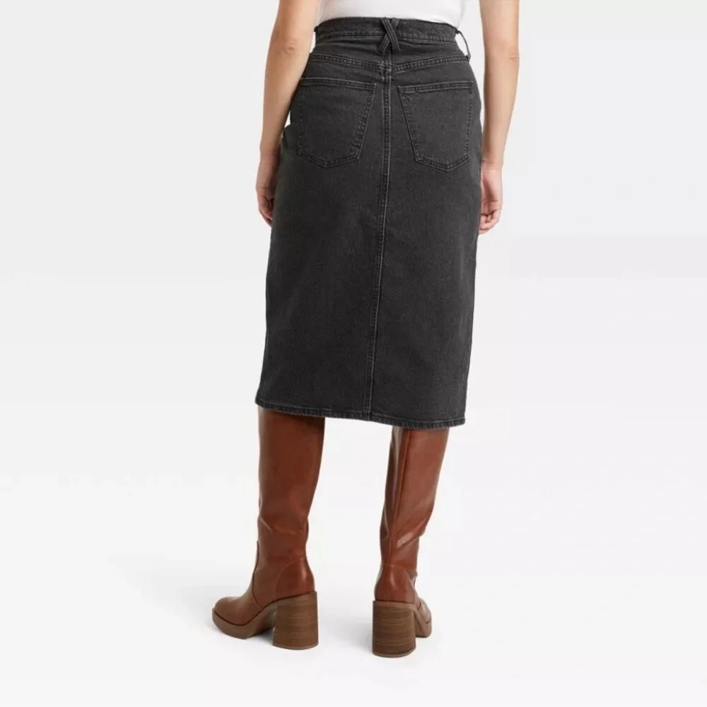 Universal Thread High Rise Front Slit Midi Skirt/ Size: 6 - Picture 3 of 6